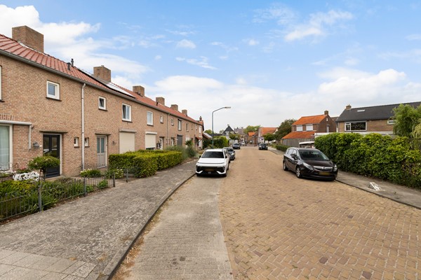 Foto - Verkocht onder voorbehoud: Wonen vlakbij het centrum van Klundert!